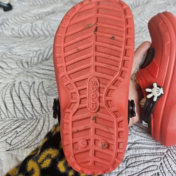 VGUC Crocs Classic Lined Disney Mickey Mouse Clog Size Kids 12 Unisex - Picture 11 of 13